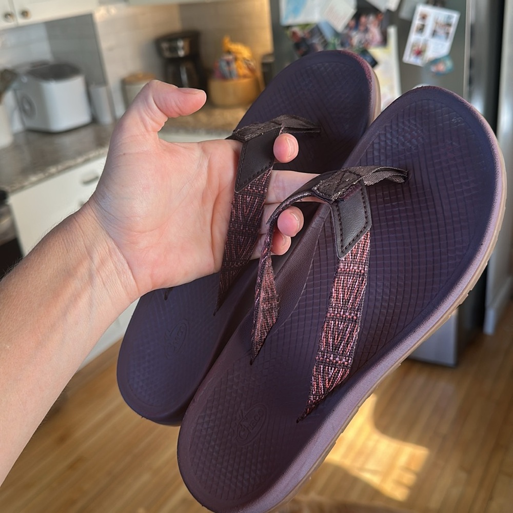 Chaco Flips women’s size 9